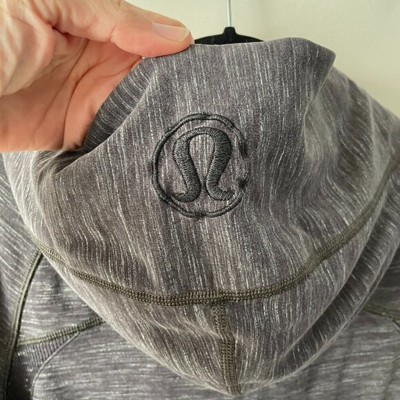 Lululemon Activewear Jacket Full Zip Hooded Stretch Thumbholes Gray Black 6 - Picture 8 of 9